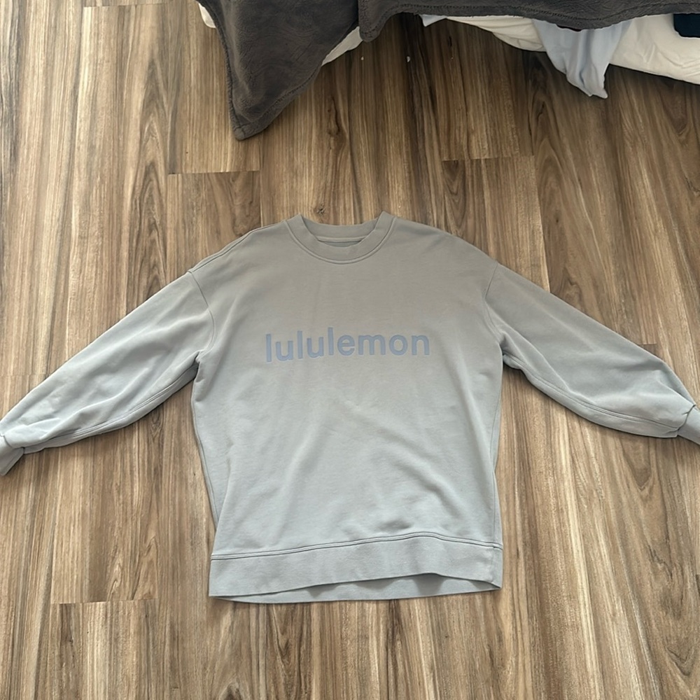 lululemon crewneck